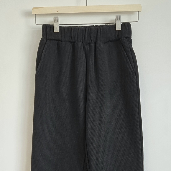 NWOT Black Winter/ Fall Jogger - Picture 4 of 5